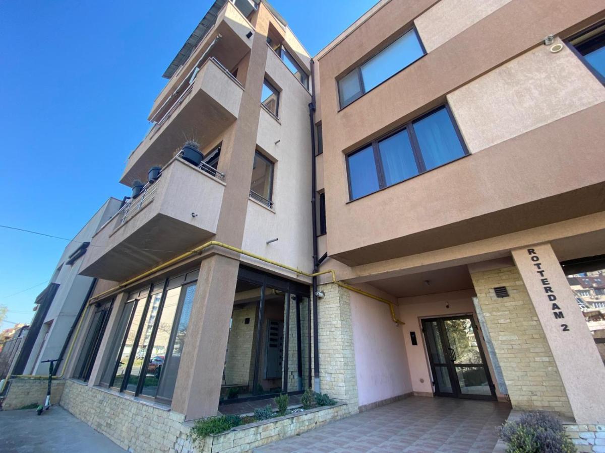 Rotterdam Suite Constanta Bagian luar foto